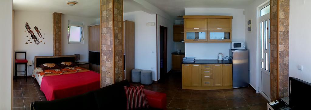 Apartments Bombona Utjeha Quarto foto