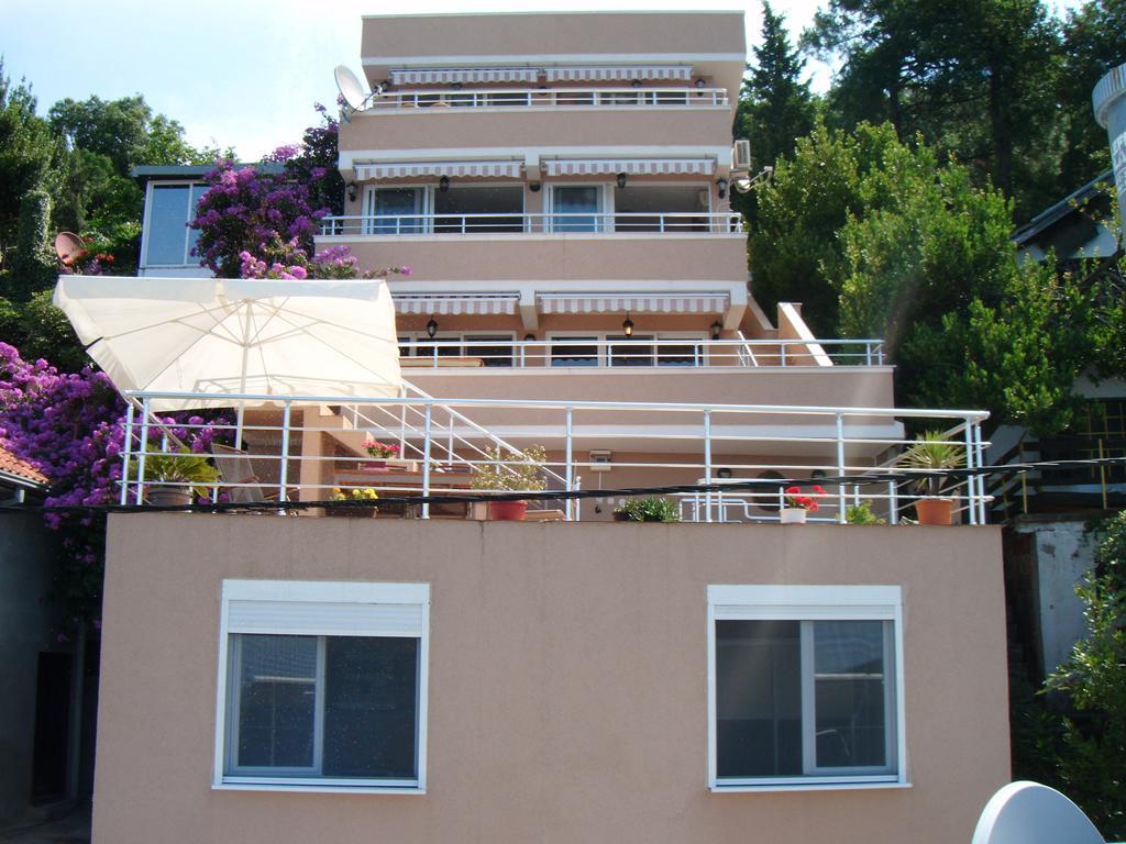 Apartments Bombona Utjeha Exterior foto